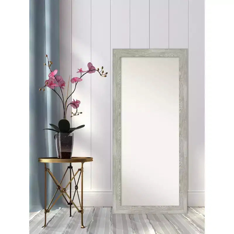 Specchio intero da pavimento/appoggio 30" x 66" con cornice Dove Graywash – Cornice in legno rustico, montabile a parete