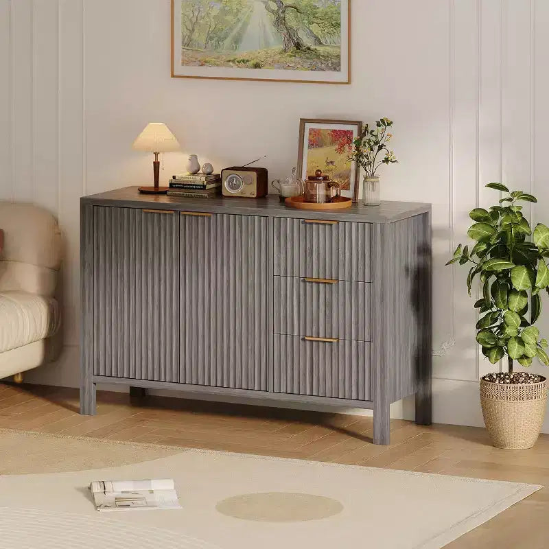 Credenza a 2 ante e 3 cassetti da 46,5" con scanalature
