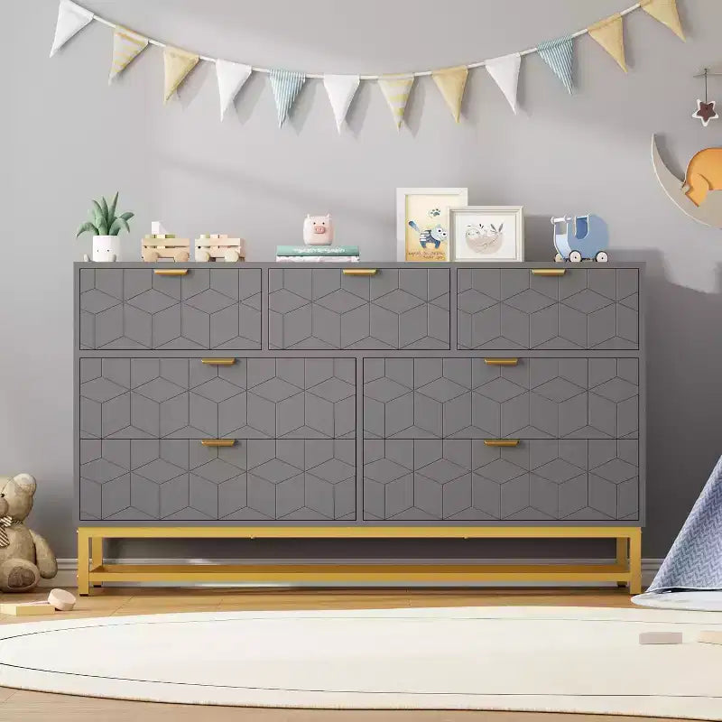 Cassettiera a 7 cassetti con dettagli dorati – Cassettone da 136 cm
