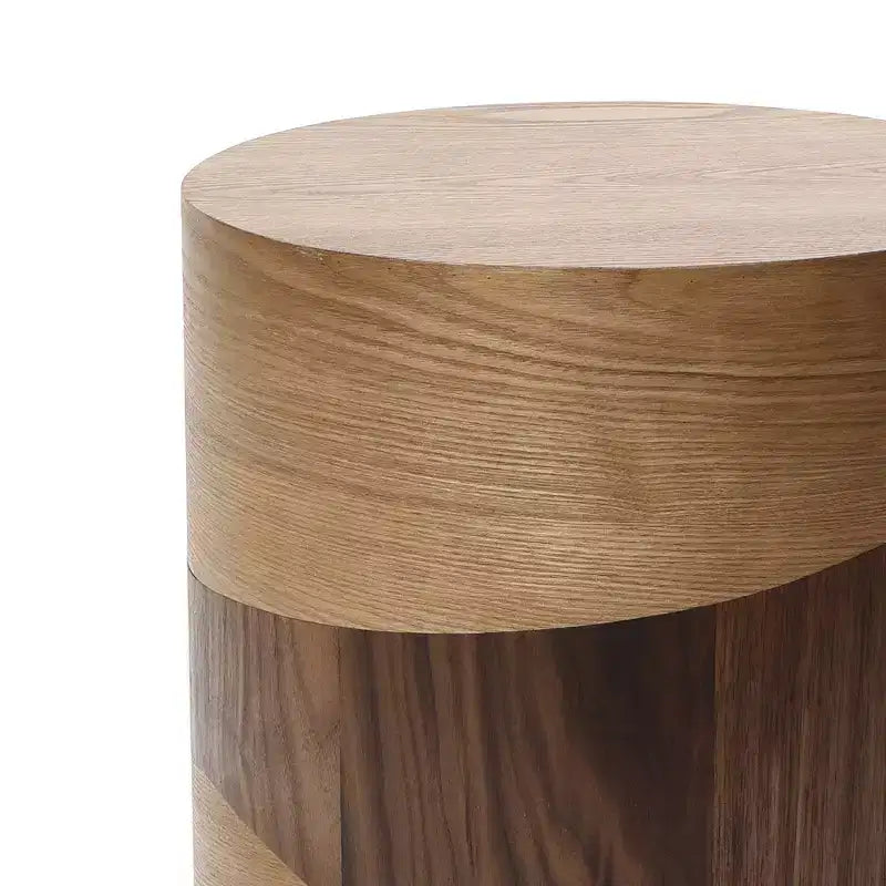 Tavolino rotondo con design a venature bicolore, 50 cm, marrone