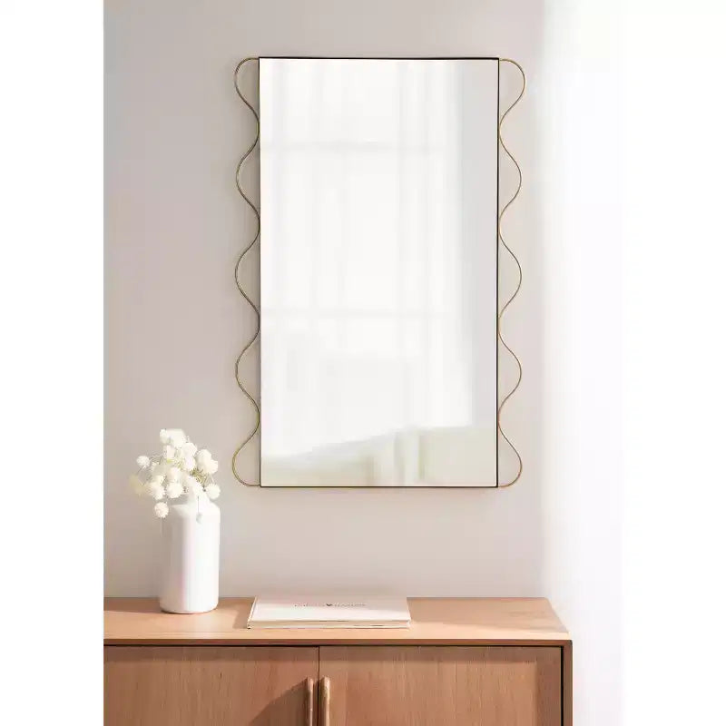 Specchio da parete ondulato con cornice increspata, oro, 24x36